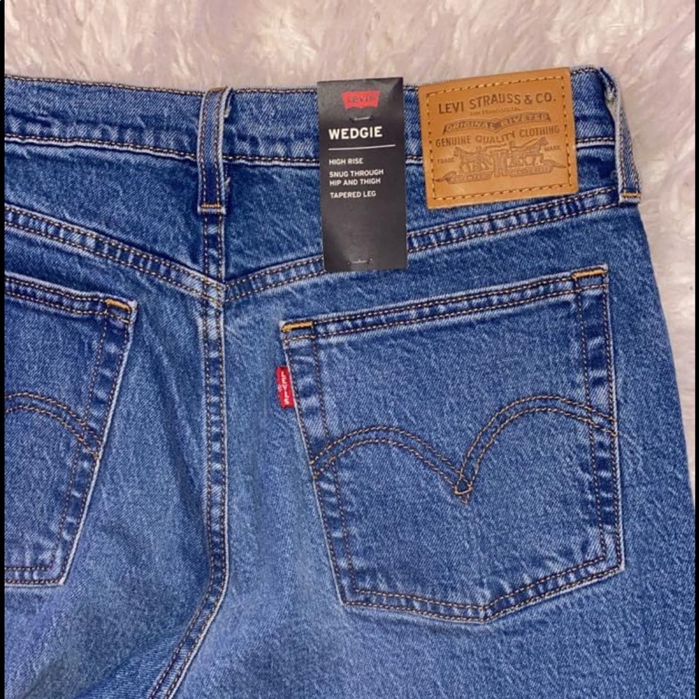 Levi jeans